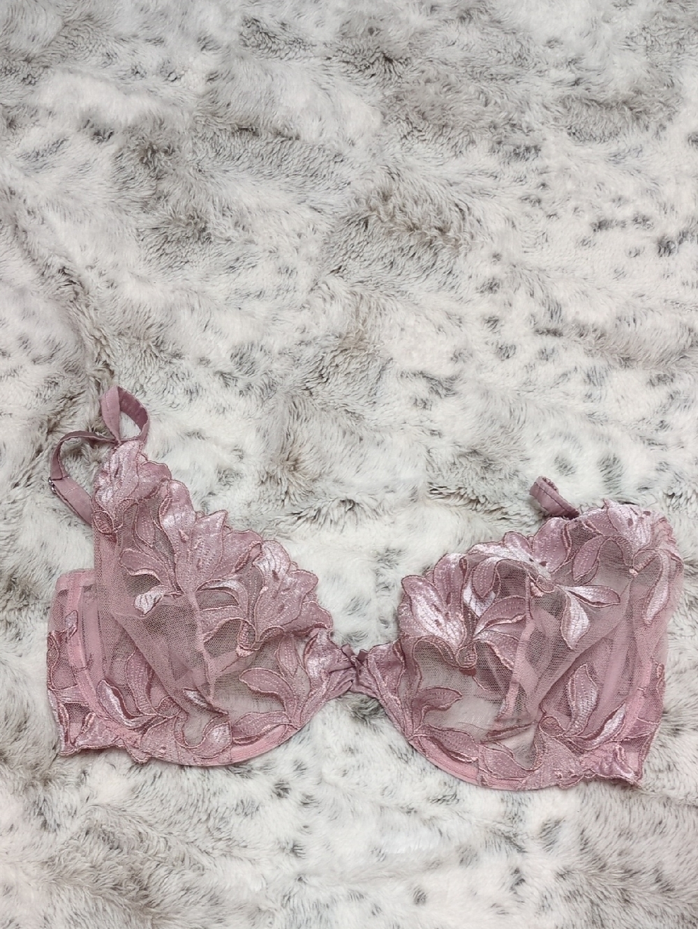 $15 MOVING SALE! Fleur du Mal Sheer Lace Embroidered Bra in Dusty Rose